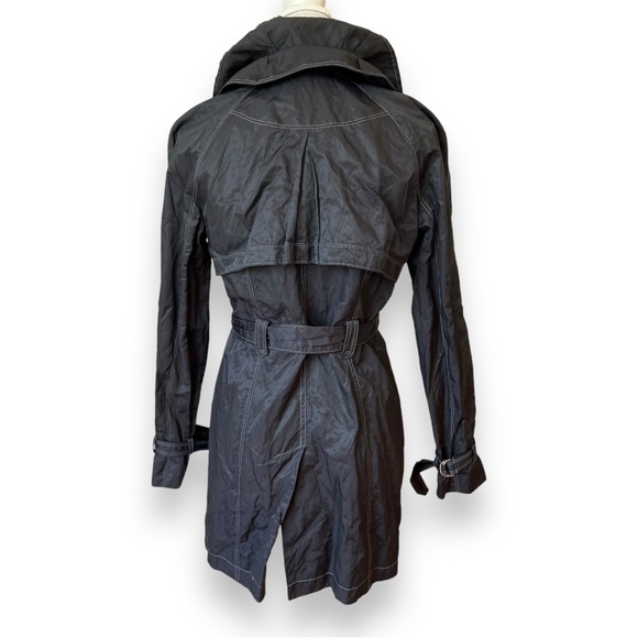 TAHARI Women's Crinkled Mid-Length Black Lightweight Rain Resistant Jacket - Picture 2 of 12